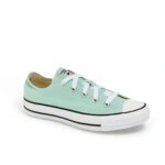 low-top Converse Chuck Taylor All Star sneakers