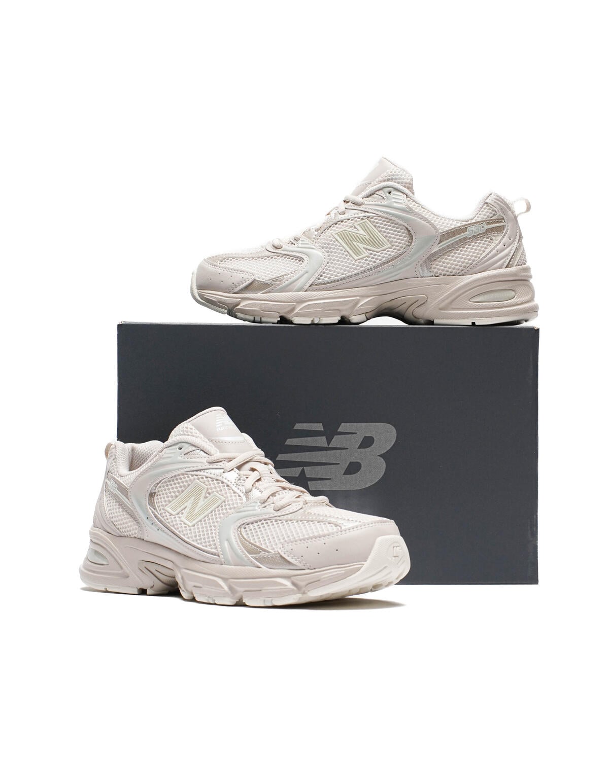 new-balance-mr-530-aa1-moonbeam-mr530aa1-footwear _ sneaker-packshots-120 New Balance sneakers - Image 1